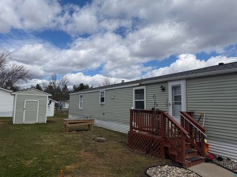 Photo of 23 Juniper Ln, Duluth, MN 55810 (MLS # 6124847)