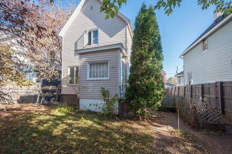 Photo of 614 N 59th Ave W Ave, Duluth, MN 55807 (MLS # 6123077)