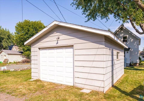 Tiny photo for 25 S 64th Ave W Ave, Duluth, MN 55807 (MLS # 6127796)