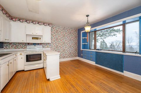 Tiny photo for 2510 E Superior St, Duluth, MN 55812 (MLS # 6123138)