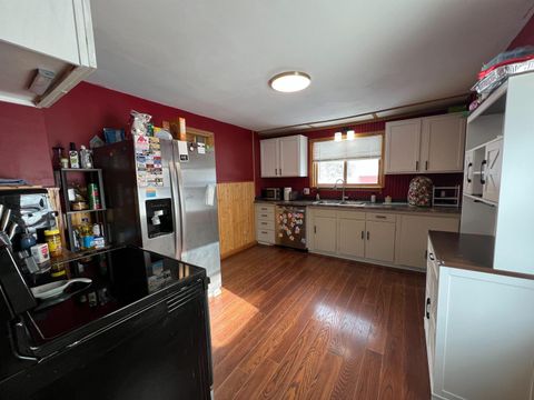 Tiny photo for 511 3rd St NE St, Chisholm, MN 55719 (MLS # 6123388)