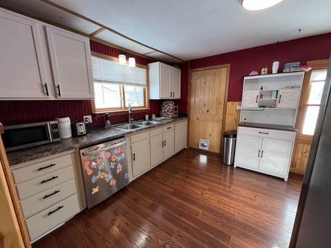 Tiny photo for 511 3rd St NE St, Chisholm, MN 55719 (MLS # 6123388)