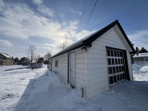 Tiny photo for 511 3rd St NE St, Chisholm, MN 55719 (MLS # 6123388)