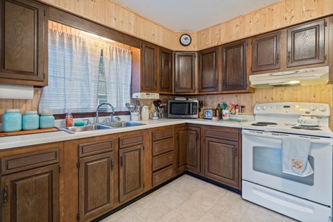 Tiny photo for 1909 Wisconsin Ave, Superior, WI 54880 (MLS # 6128465)