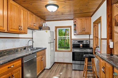 Tiny photo for 5466 Jean Duluth Rd, Duluth, MN 55903 (MLS # 6128097)
