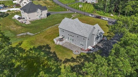 Single Family Residence in Smithfield RI 2 West Farm Road 42.jpg