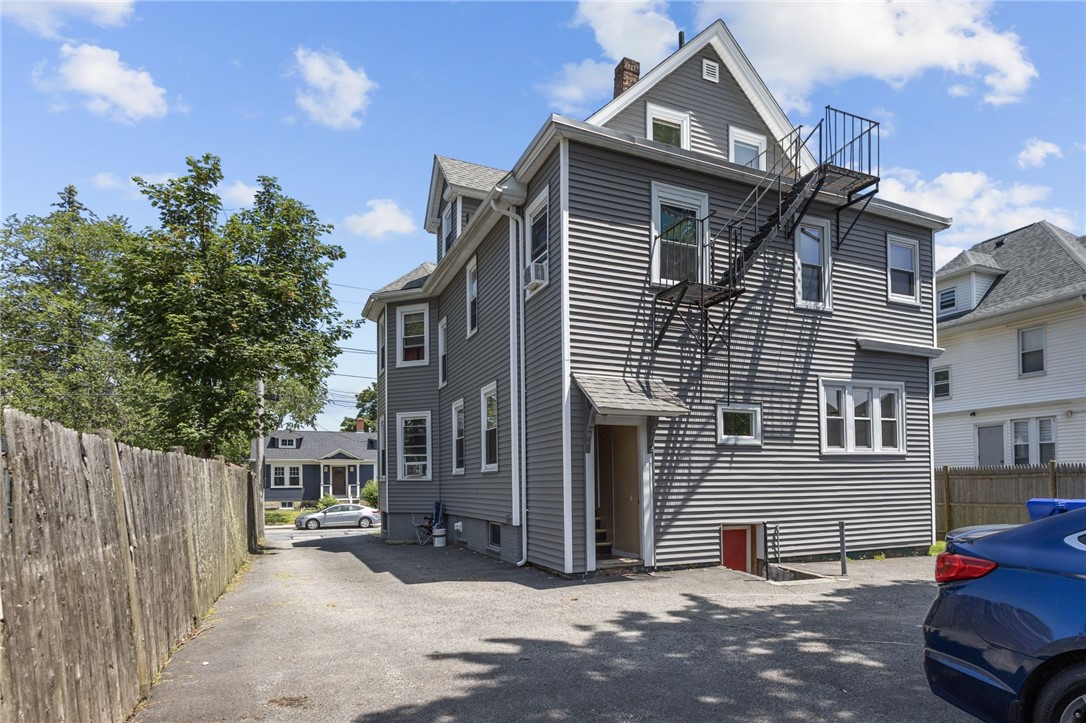 233 Waterman Avenue
