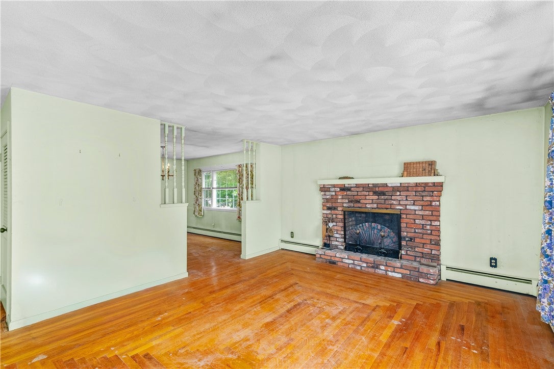 5 Allan Drive