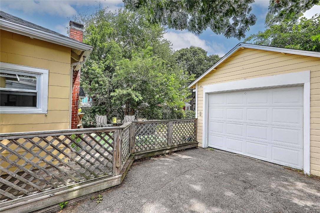 59 Booth Avenue