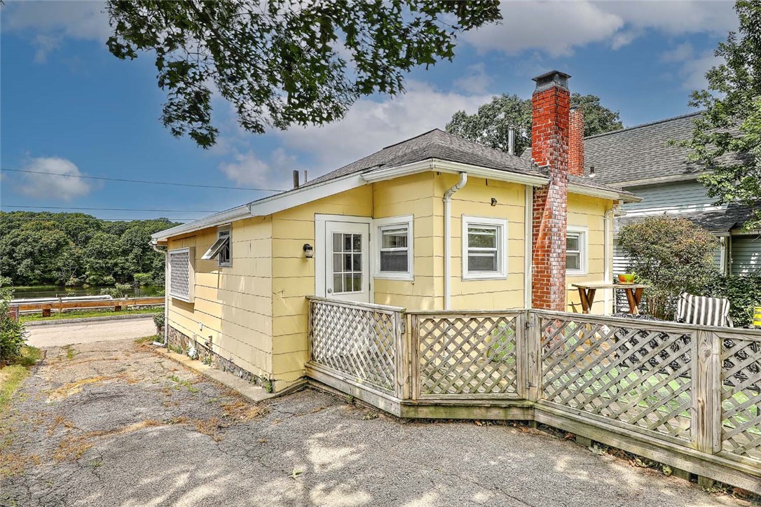 59 Booth Avenue