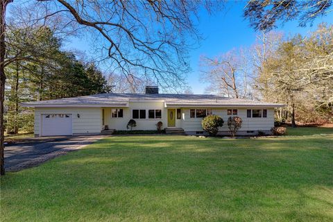 160 Oakwoods Drive South Kingstown RI 02879