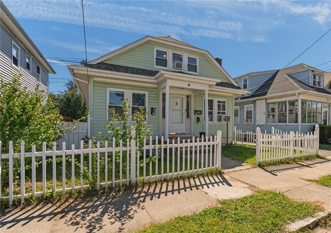 30 Cliffdale Avenue