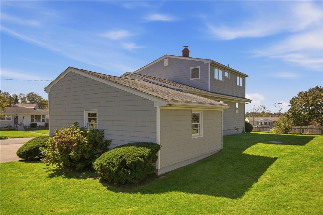 31 REDWOOD Road