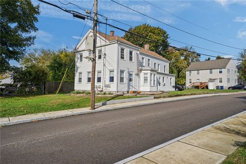 4 Pearl Street Westerly RI 02891