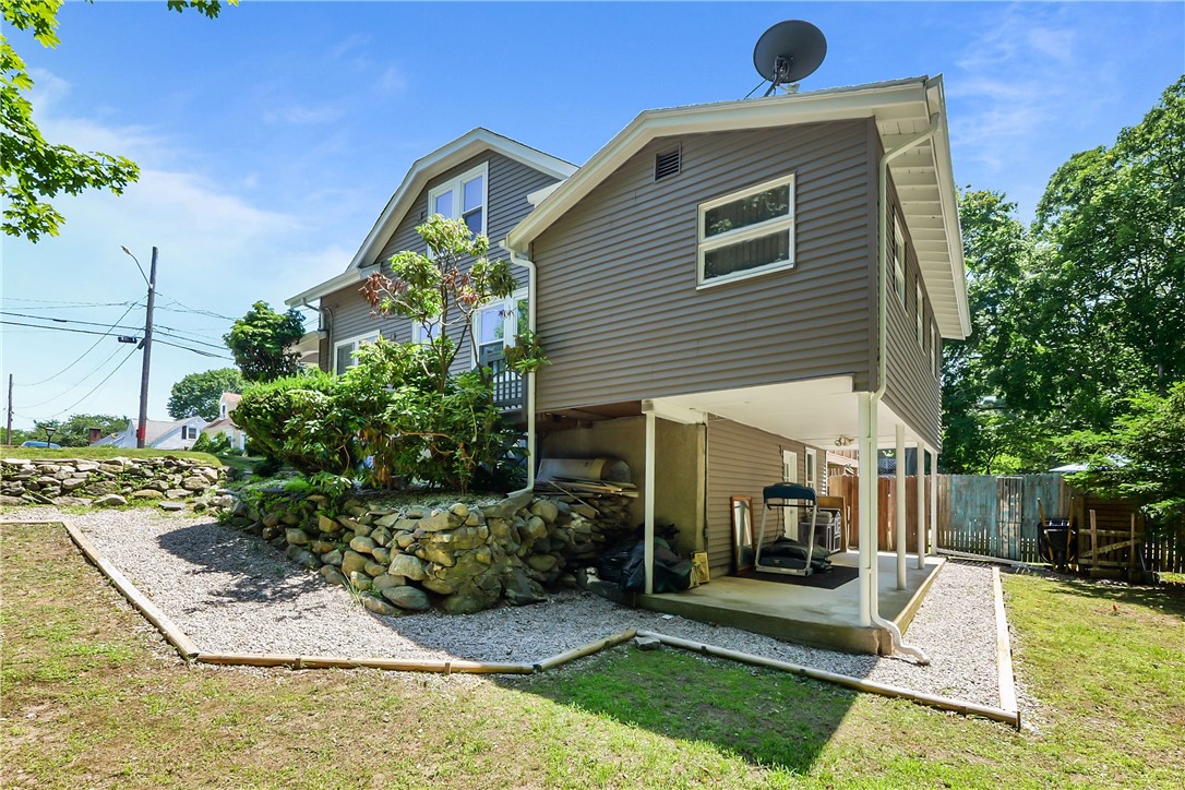 11 Crossland Road