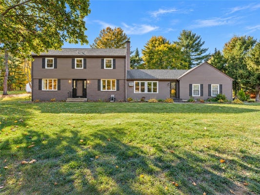 21 WOODCREST DR, CUMBERLAND, RI 02864 - Image 01ea1cbdc66083aabc0d823e443f33bd/3404349496