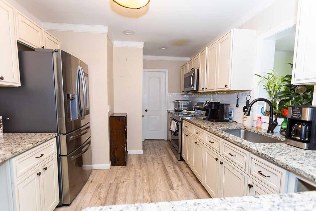 213 Hartford Pike
