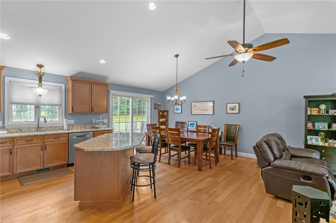 76 Lakehurst Drive