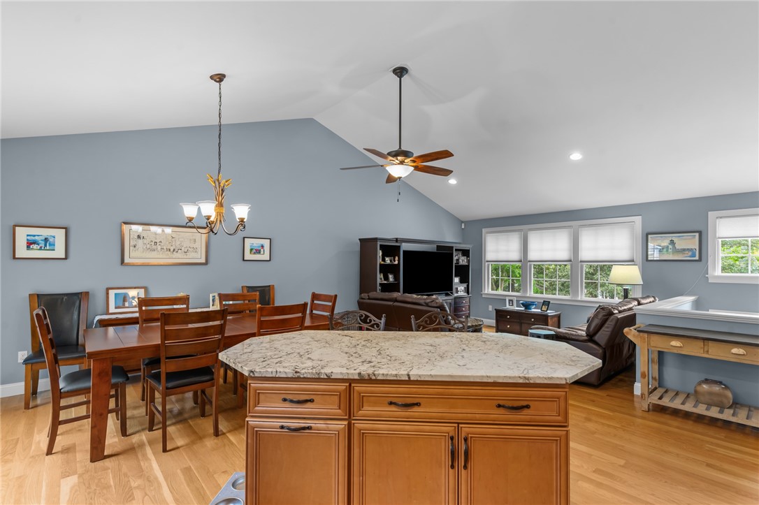76 Lakehurst Drive