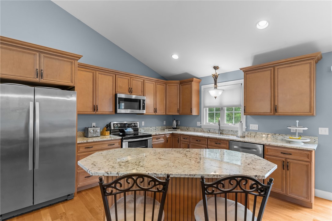 76 Lakehurst Drive