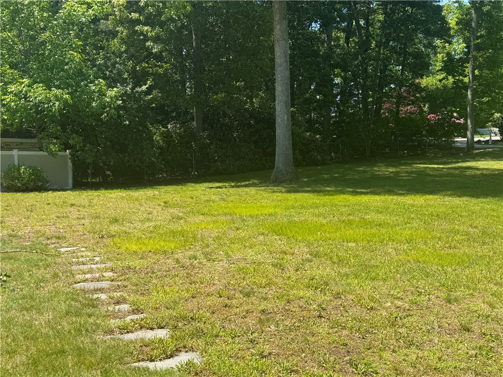 11 Maplecrest Drive