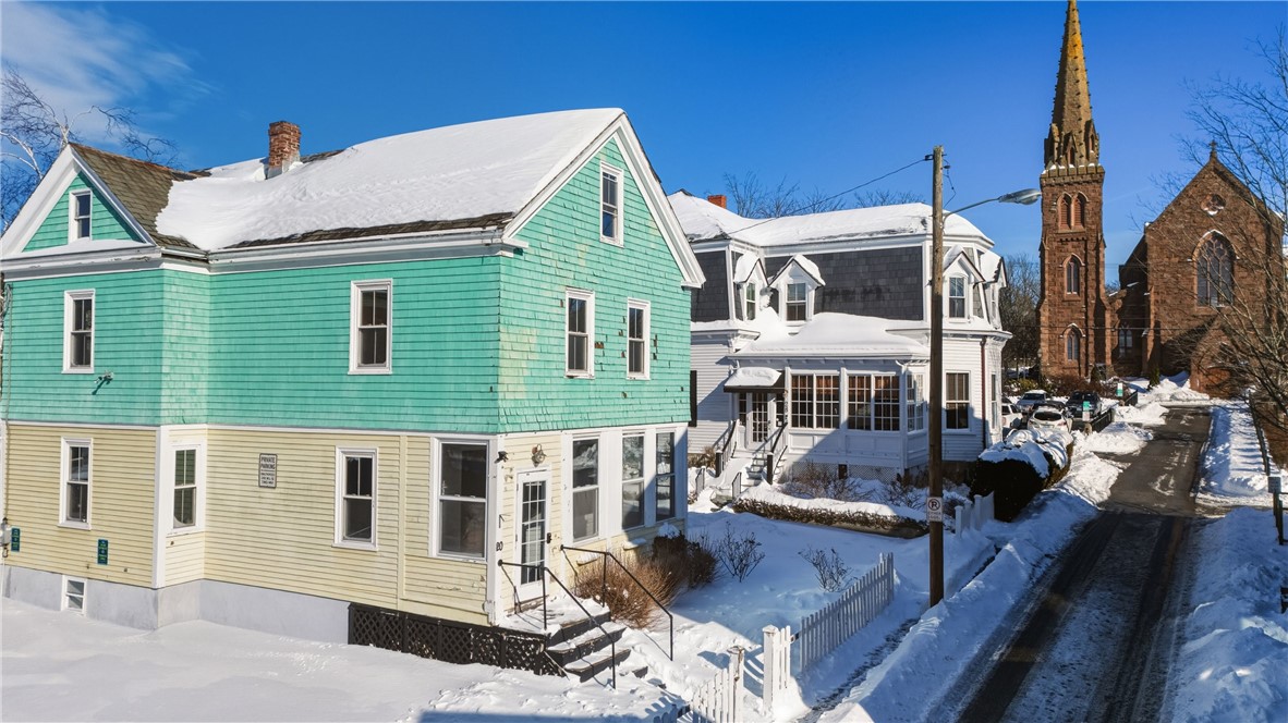 Newport, Rhode Island, 02840, United States, 5 Bedrooms Bedrooms, ,4 BathroomsBathrooms,Residential,Active,2013658