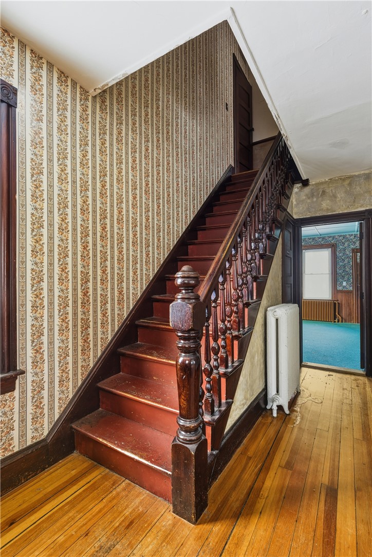 Newport, Rhode Island, 02840, United States, 5 Bedrooms Bedrooms, ,4 BathroomsBathrooms,Residential,Active,2013658