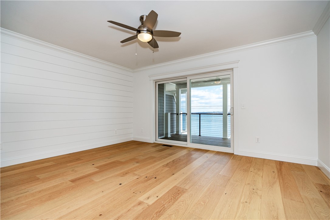 Warwick, Rhode Island 02818, United States, 3 Bedrooms Bedrooms, ,3 BathroomsBathrooms,Residential,Active,86608