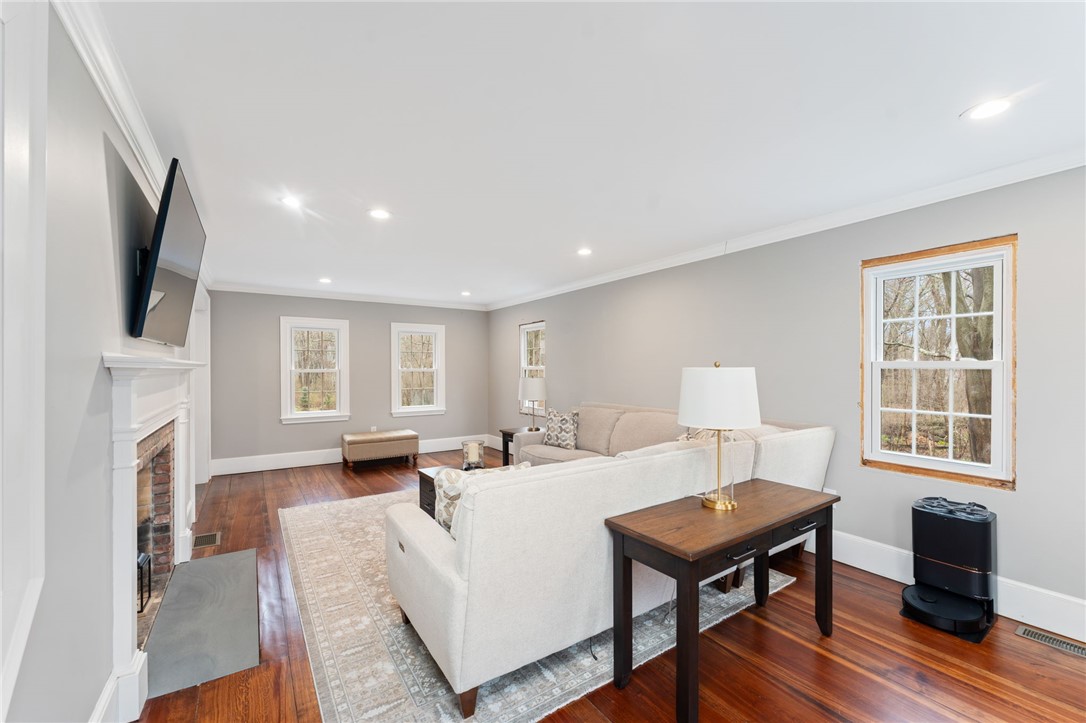6 Knowlton Court