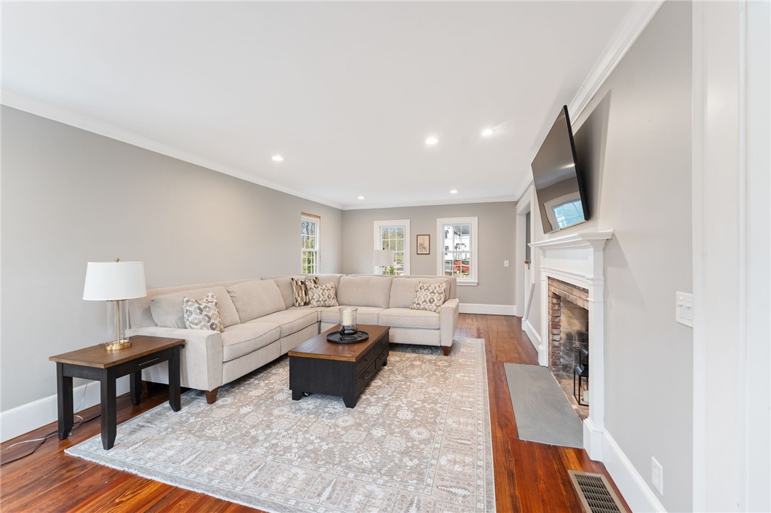 6 Knowlton Court
