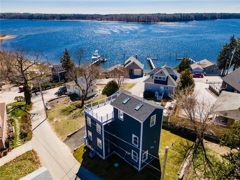 62 John Wickes Avenue East Greenwich RI 02818