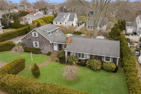 30 Maywood Road Narragansett RI 02882