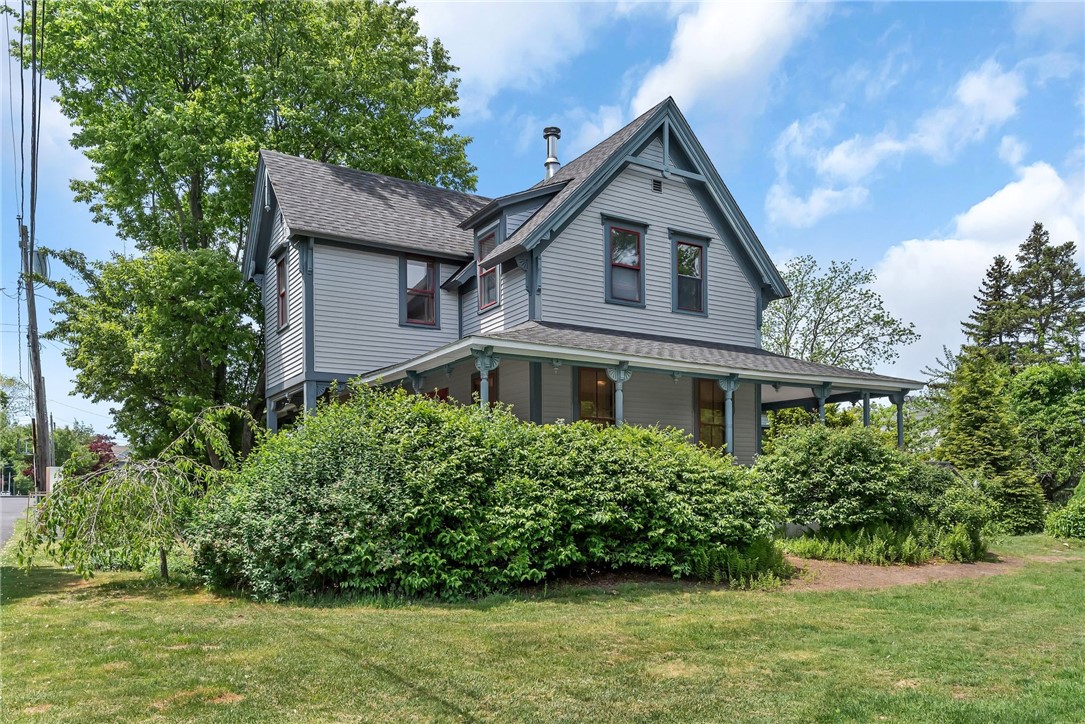 41 Lippitt Avenue