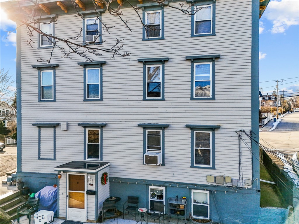 154 Peirce Street
