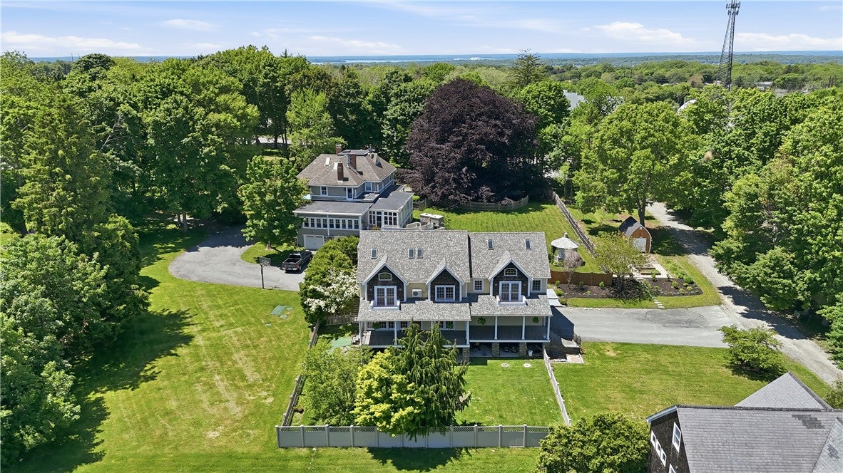 2269 East Main Road