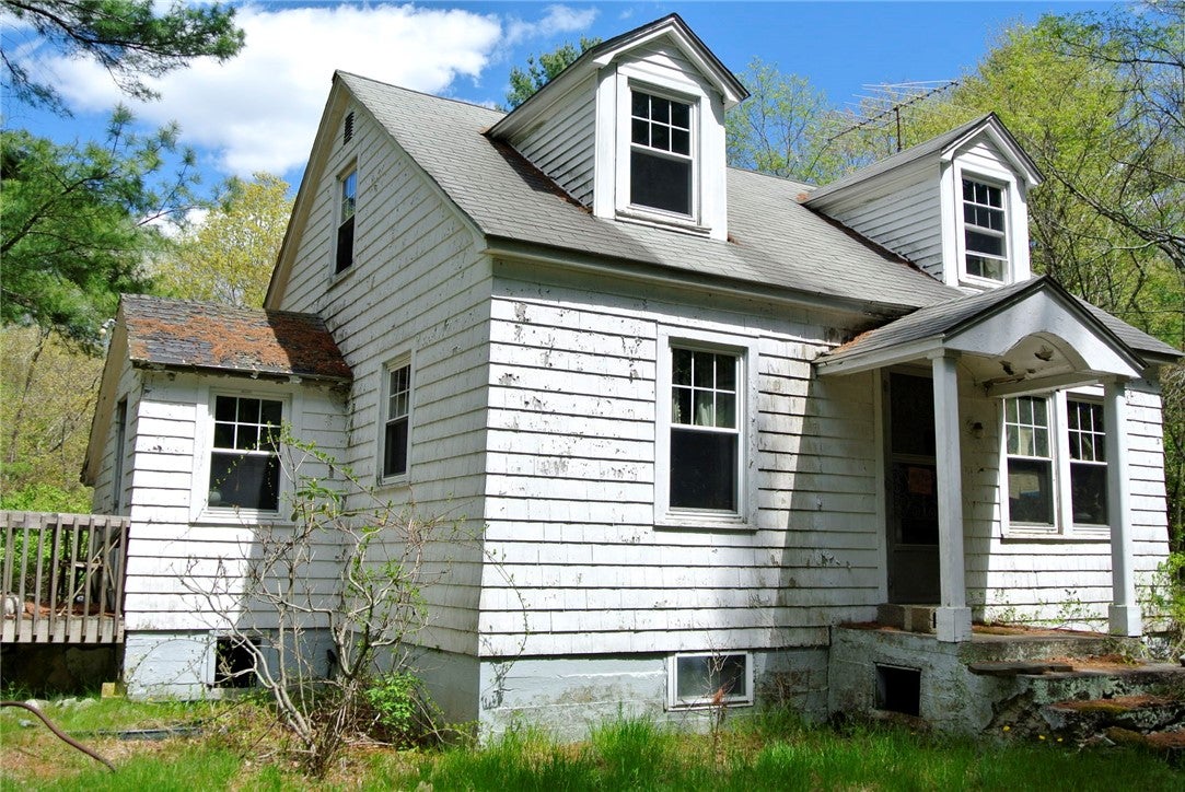 4 Boswell Trail