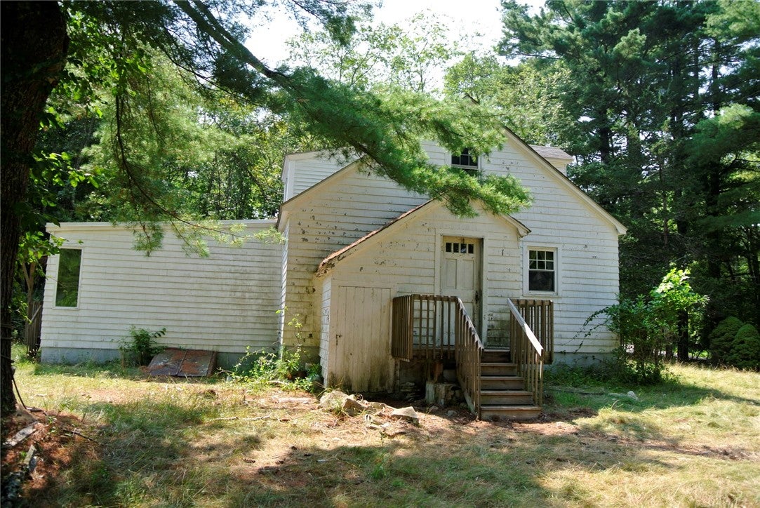 4 Boswell Trail