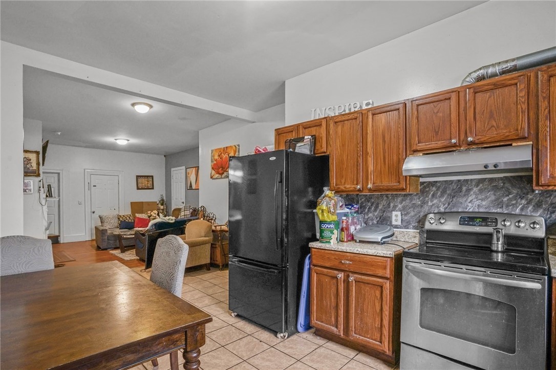 8 Atlantic Avenue 10