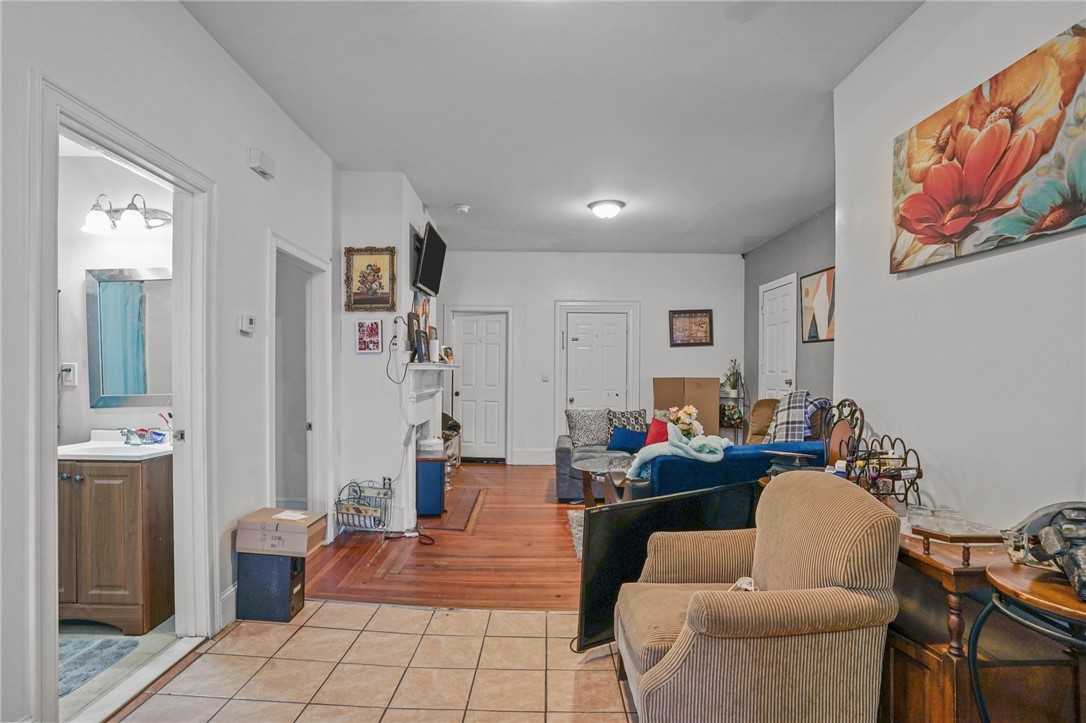 8 Atlantic Avenue 10