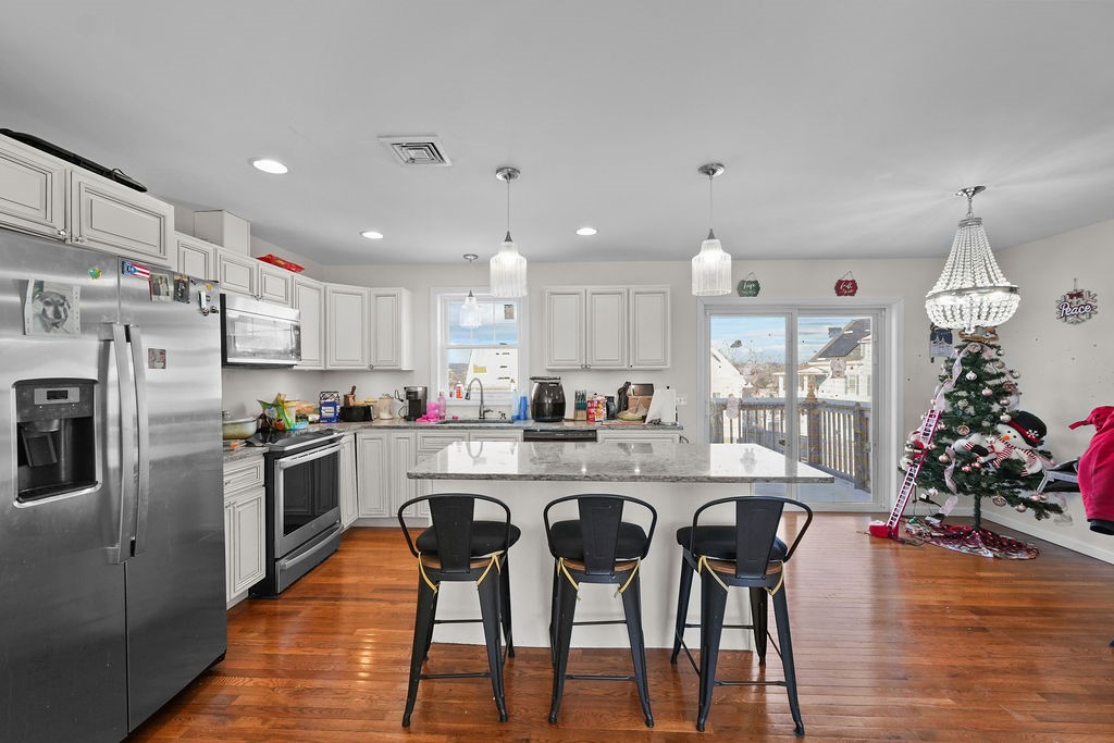 40 Burnside Avenue