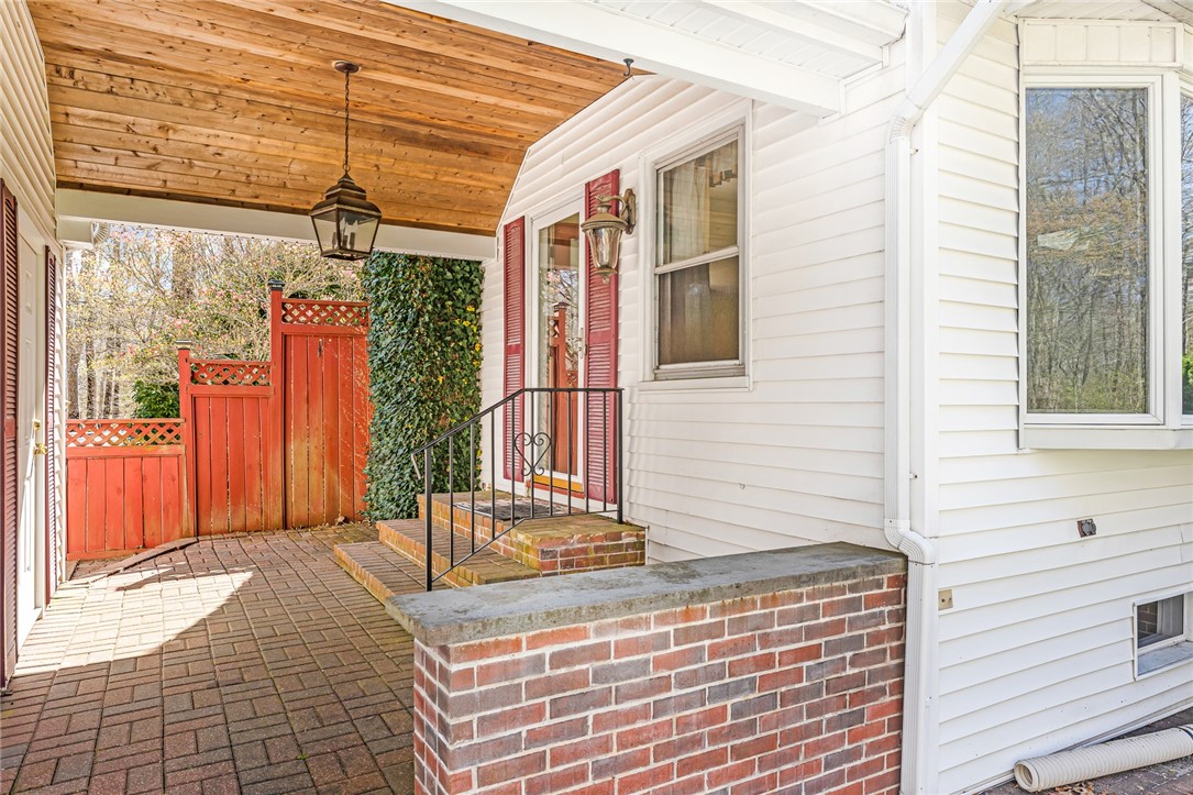 243 Tomaquag Road