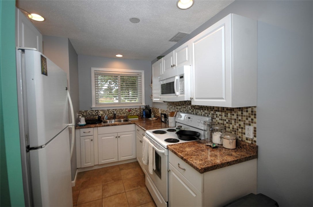 10 East Beach Road 4