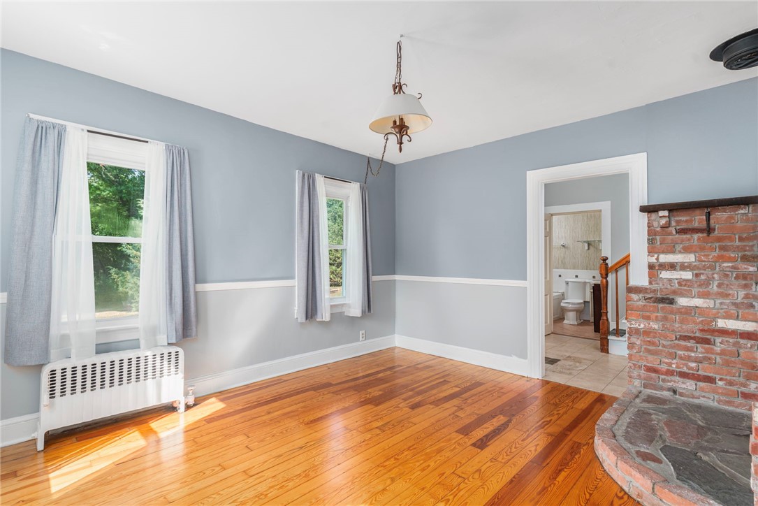 North Kingstown, Rhode Island 02852, United States, 3 Bedrooms Bedrooms, ,2 BathroomsBathrooms,Residential,Active,228936