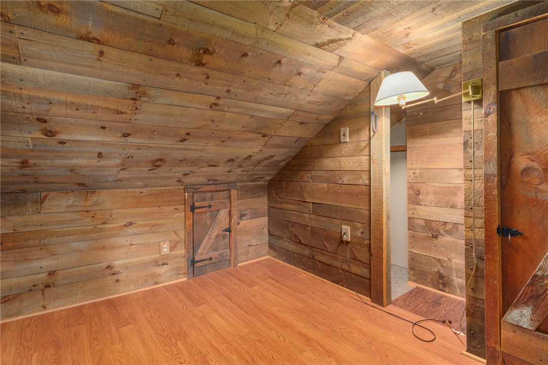 North Kingstown, Rhode Island 02852, United States, 3 Bedrooms Bedrooms, ,2 BathroomsBathrooms,Residential,Active,228936