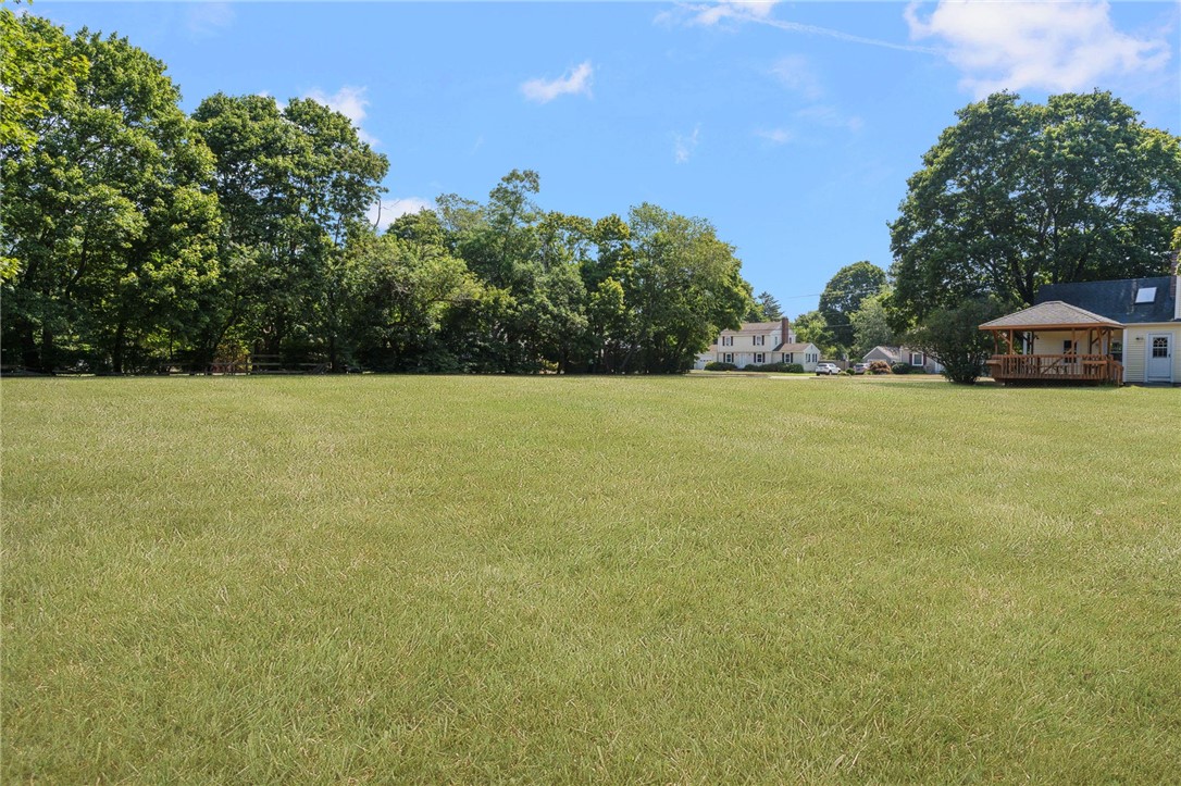 North Kingstown, Rhode Island 02852, United States, 3 Bedrooms Bedrooms, ,2 BathroomsBathrooms,Residential,Active,228936