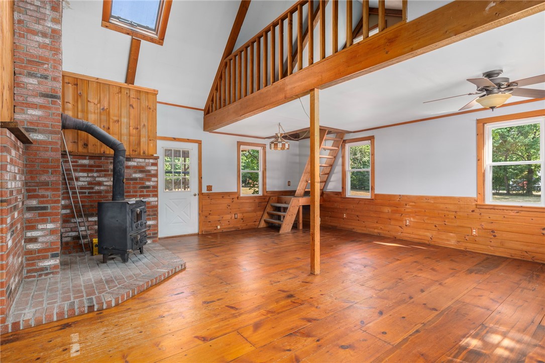 North Kingstown, Rhode Island 02852, United States, 3 Bedrooms Bedrooms, ,2 BathroomsBathrooms,Residential,Active,228936