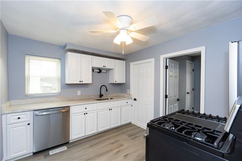 139 Stanton Avenue East Providence RI 02915