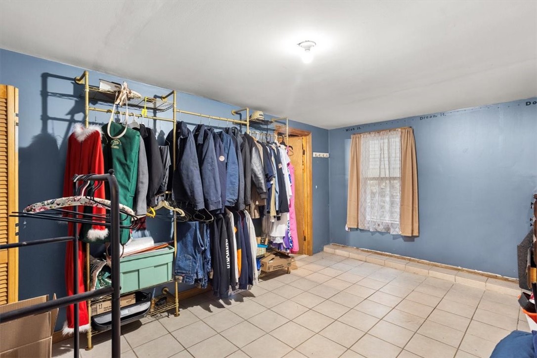 Burrillville, Rhode Island 02830, United States, 4 Bedrooms Bedrooms, ,2 BathroomsBathrooms,Residential,Active,238150