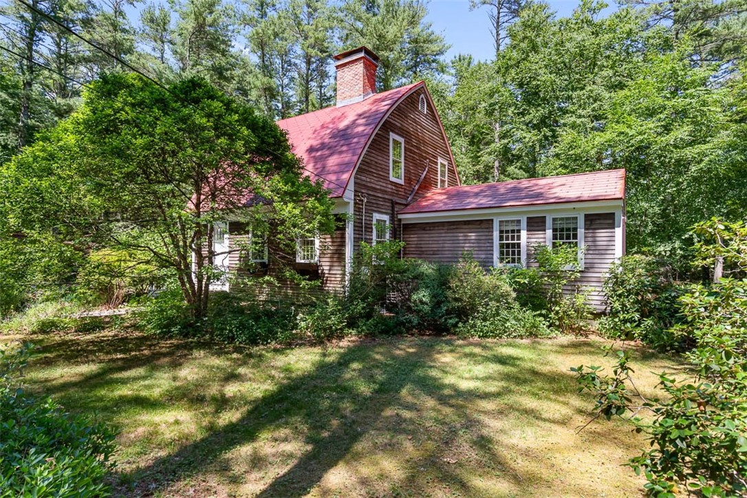 25 Forest Glen Drive