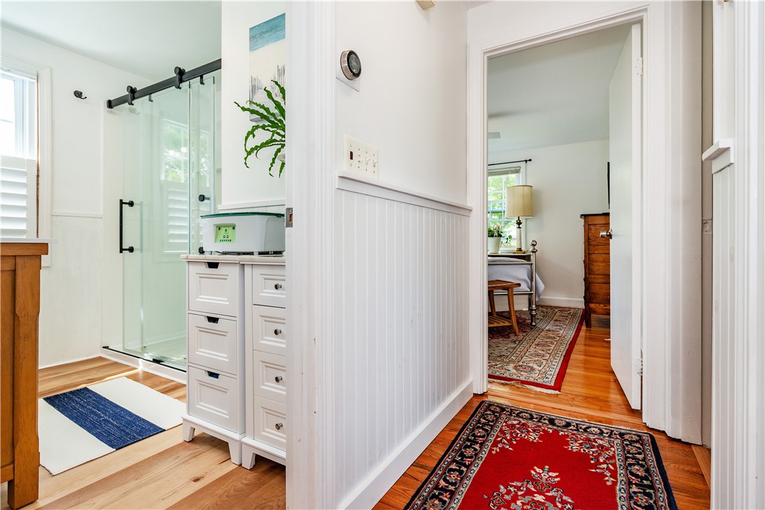 Warwick, Rhode Island 02888, United States, 3 Bedrooms Bedrooms, ,1 BathroomBathrooms,Residential,Active,145986